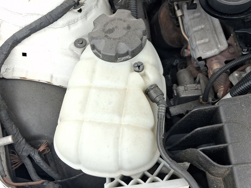 Recambio de deposito expansion para bmw 1 (f21) 116 d referencia OEM IAM 17137642160  