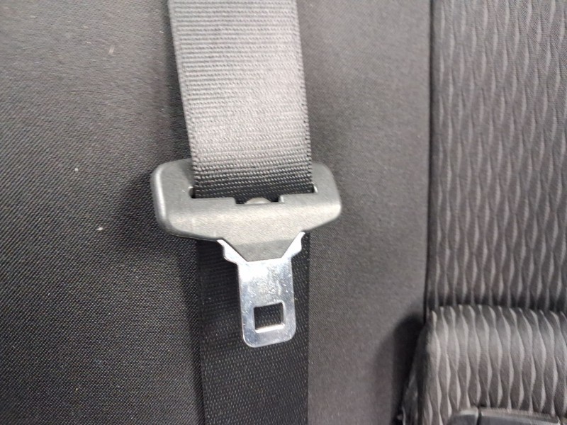 Recambio de cinturon seguridad trasero derecho para bmw 1 (f21) 116 d referencia OEM IAM 72117243309  