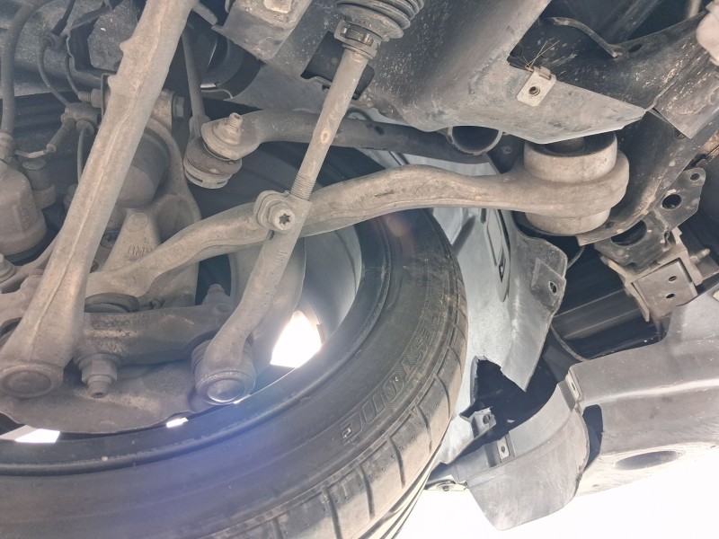Recambio de brazo suspension inferior delantero izquierdo para bmw 1 (f21) 116 d referencia OEM IAM 31126852991  