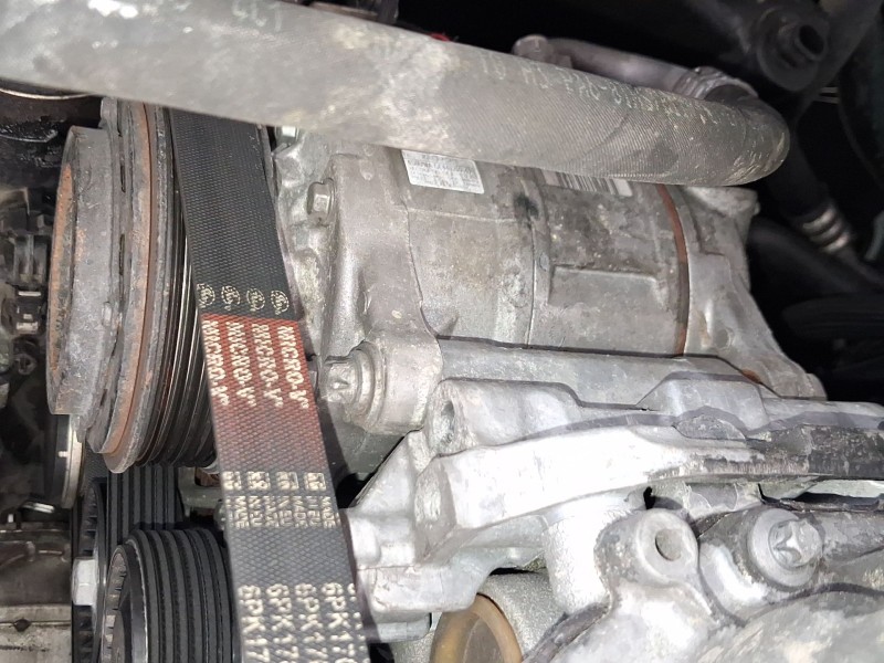 Recambio de compresor aire acondicionado para bmw 1 (f21) 116 d referencia OEM IAM 64529223694  