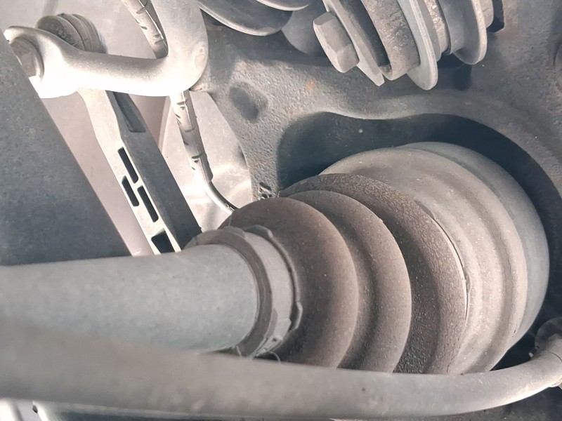 Recambio de transmision trasera izquierda para bmw 1 (f21) 116 d referencia OEM IAM 33207624205  