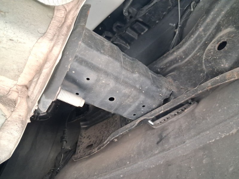 Recambio de refuerzo paragolpes trasero para bmw 1 (f21) 116 d referencia OEM IAM 51127240953  