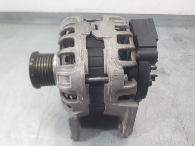 Recambio de alternador para renault clio iv (bh_) 0.9 tce 90 referencia OEM IAM 231007644R 231002854R 