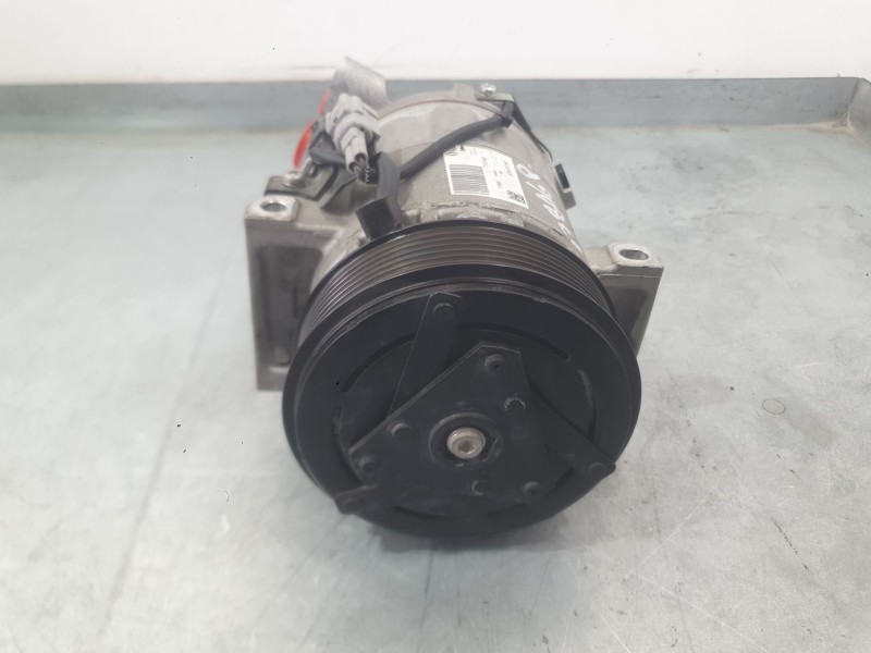 Recambio de compresor aire acondicionado para renault clio iv (bh_) 0.9 tce 90 referencia OEM IAM 926007953R 926004183R 