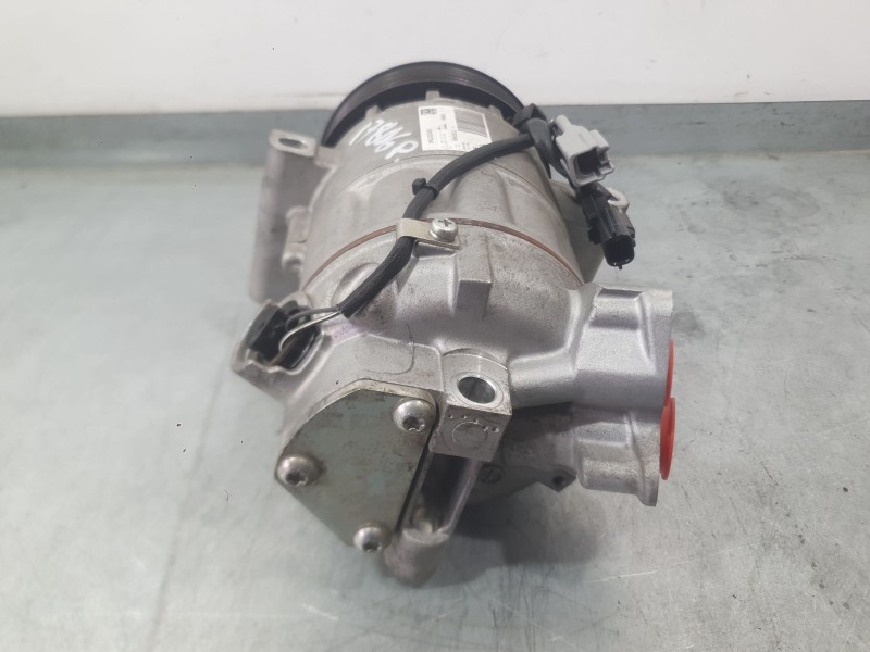 Recambio de compresor aire acondicionado para renault clio iv (bh_) 0.9 tce 90 referencia OEM IAM 926007953R 926004183R 