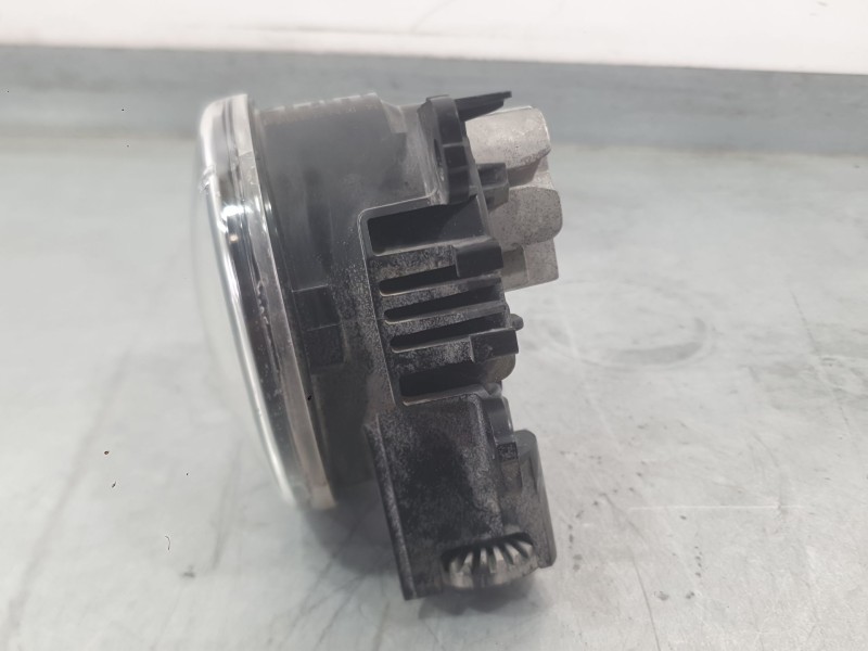 Recambio de faro antiniebla derecho para renault clio iv (bh_) 0.9 tce 90 referencia OEM IAM 261500097R  
