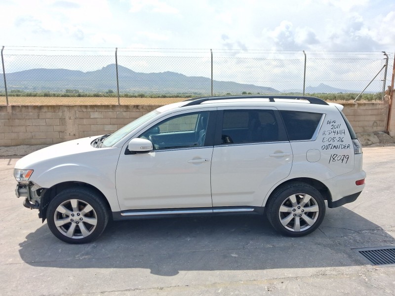 mitsubishi outlander ii van (cw_w) del año 2011