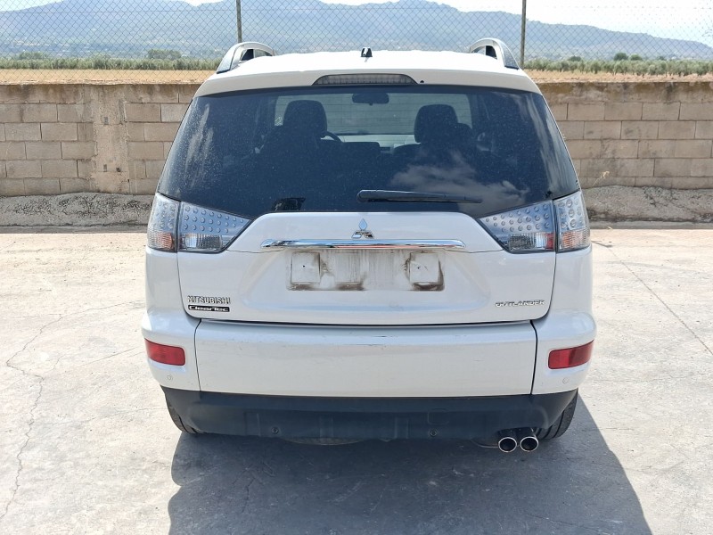 mitsubishi outlander ii van (cw_w) del año 2011