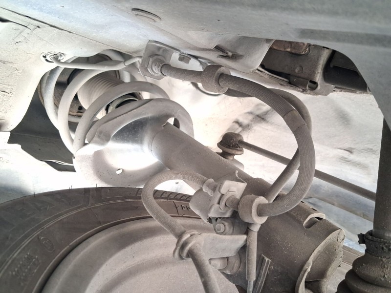 Recambio de amortiguador delantero derecho para mitsubishi outlander ii van (cw_w) di-d 4wd (cw1w) referencia OEM IAM 4060A174  