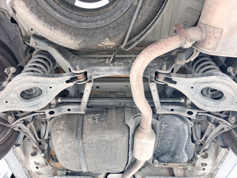 Recambio de puente trasero para mitsubishi outlander ii van (cw_w) di-d 4wd (cw1w) referencia OEM IAM 4100A033  
