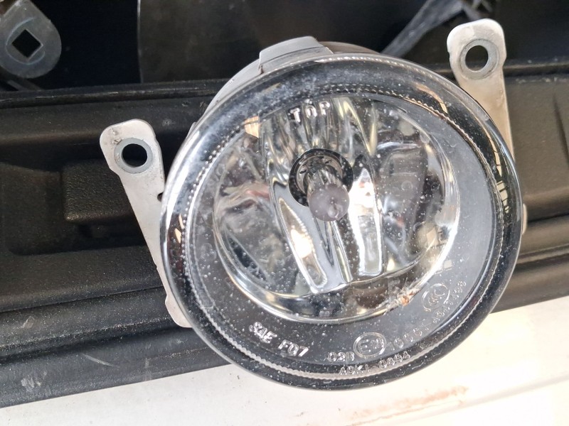 Recambio de faro antiniebla izquierdo para mitsubishi outlander ii van (cw_w) di-d 4wd (cw1w) referencia OEM IAM 8321A467  
