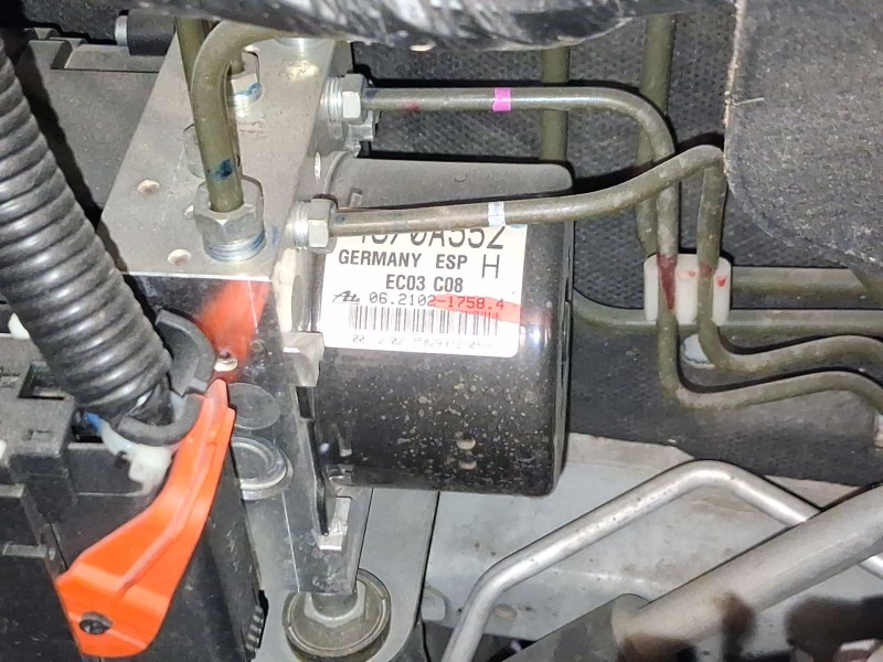 Recambio de abs para mitsubishi outlander ii van (cw_w) di-d 4wd (cw1w) referencia OEM IAM 4670A458  
