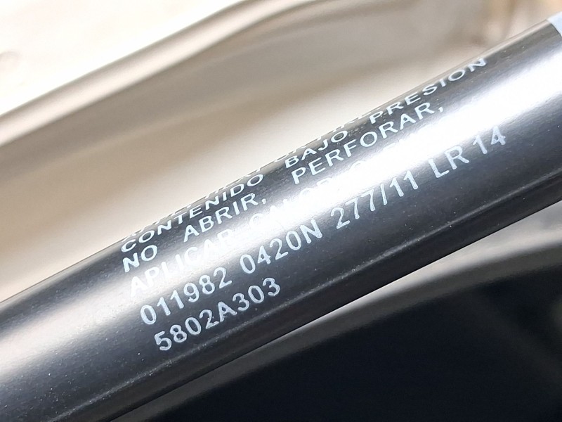 Recambio de amortiguadores maletero / porton para mitsubishi outlander ii van (cw_w) di-d 4wd (cw1w) referencia OEM IAM 5802A303