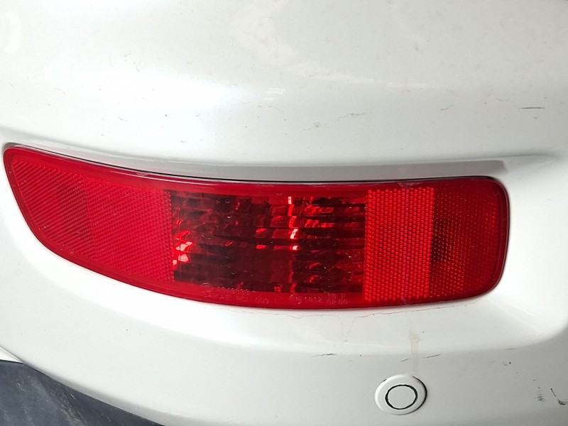 Recambio de piloto trasero izquierdo paragolpes para mitsubishi outlander ii van (cw_w) di-d 4wd (cw1w) referencia OEM IAM 8337A