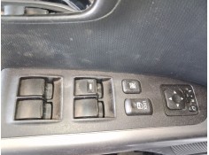 Recambio de mando elevalunas delantero izquierdo para mitsubishi outlander ii van (cw_w) di-d 4wd (cw1w) referencia OEM IAM 8608