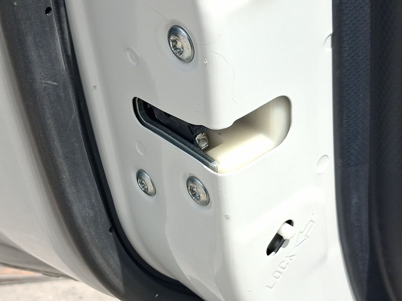Recambio de cerradura puerta trasera izquierda para mitsubishi outlander ii van (cw_w) di-d 4wd (cw1w) referencia OEM IAM MN1458