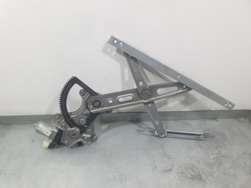 Recambio de elevalunas delantero izquierdo para hyundai i20 i (pb, pbt) 1.2 referencia OEM IAM 824031J010  