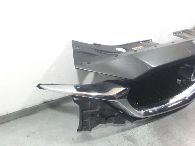 Recambio de rejilla delantera para mazda cx-5 (kf) 2.2 d referencia OEM IAM KB8A50719A  