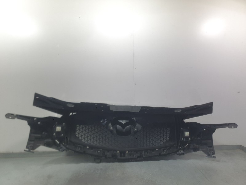 Recambio de rejilla delantera para mazda cx-5 (kf) 2.2 d referencia OEM IAM KB8A50719A  