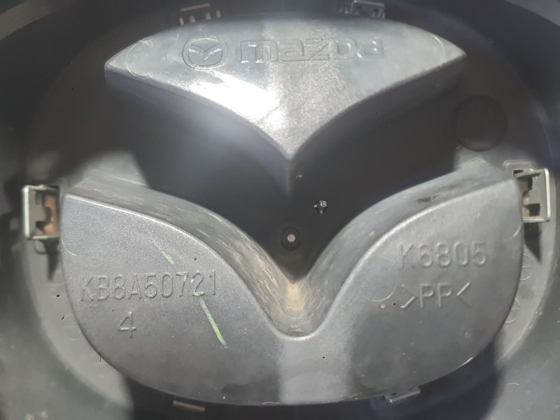 Recambio de rejilla delantera para mazda cx-5 (kf) 2.2 d referencia OEM IAM KB8A50719A  