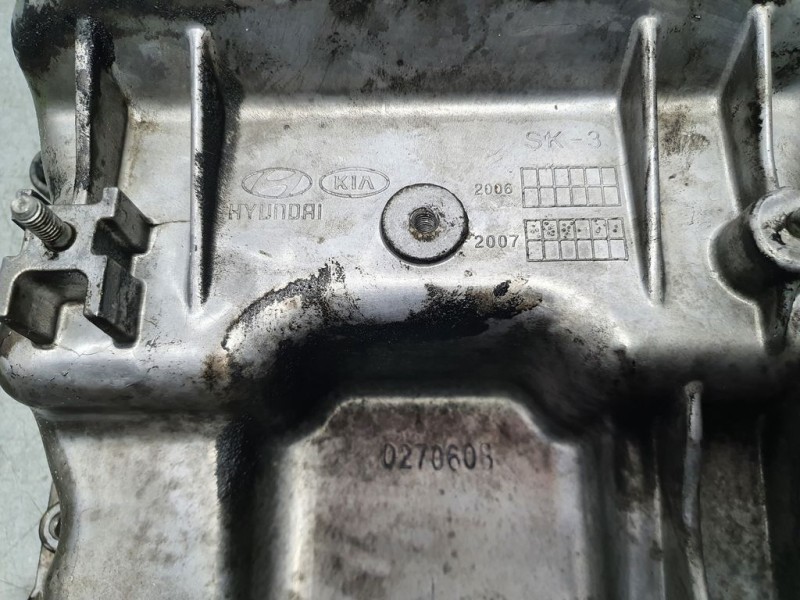 Recambio de carter para hyundai i30 1.6 crdi cat referencia OEM IAM 0270606  