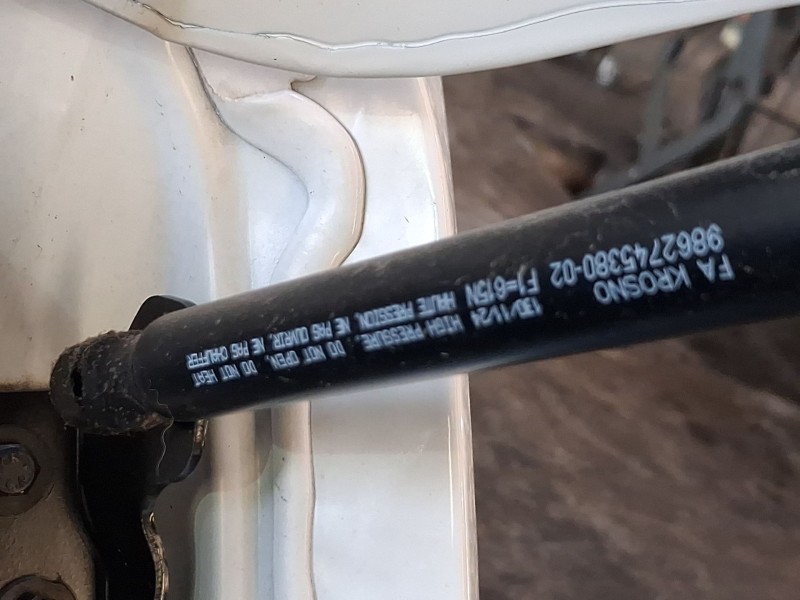 Recambio de amortiguadores maletero / porton para citroën c3 iv 1.2 puretech referencia OEM IAM 9862745380  