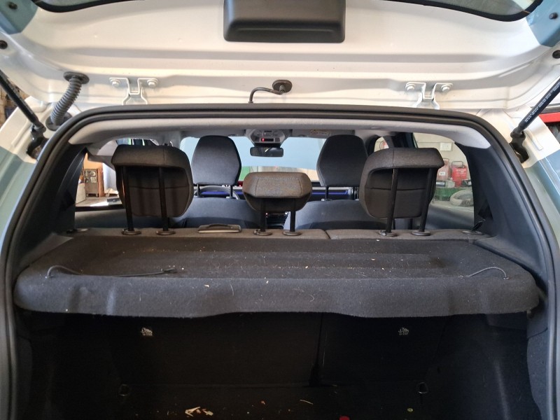 Recambio de bandeja trasera para citroën c3 iv 1.2 puretech referencia OEM IAM 98512098ZD  