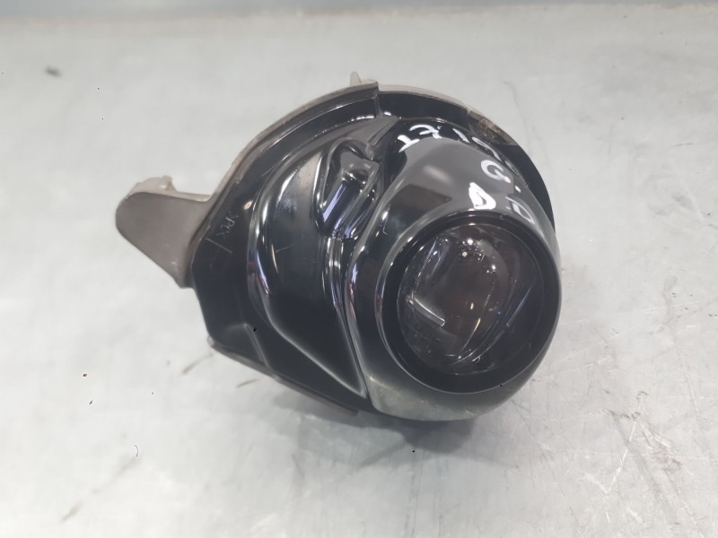 Recambio de faro antiniebla derecho para mazda cx-5 (kf) 2.2 d referencia OEM IAM B63B51680  