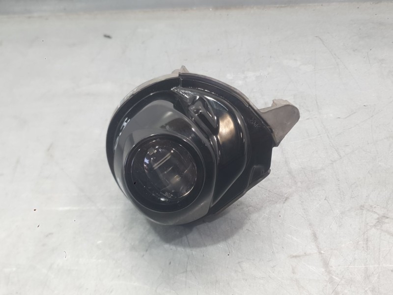 Recambio de faro antiniebla izquierdo para mazda cx-5 (kf) 2.2 d referencia OEM IAM B63B51690  