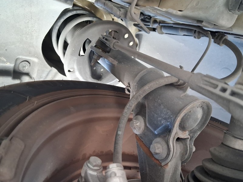 Recambio de amortiguador delantero derecho para citroën c3 iv 1.2 puretech referencia OEM IAM 9861454580  