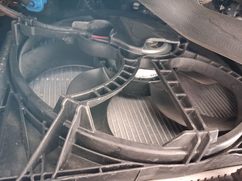Recambio de electroventilador para citroën c3 iv 1.2 puretech referencia OEM IAM 9861586080  
