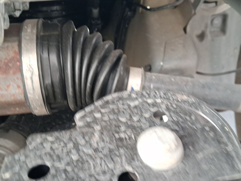 Recambio de transmision delantera izquierda para citroën c3 iv 1.2 puretech referencia OEM IAM 9845786980  