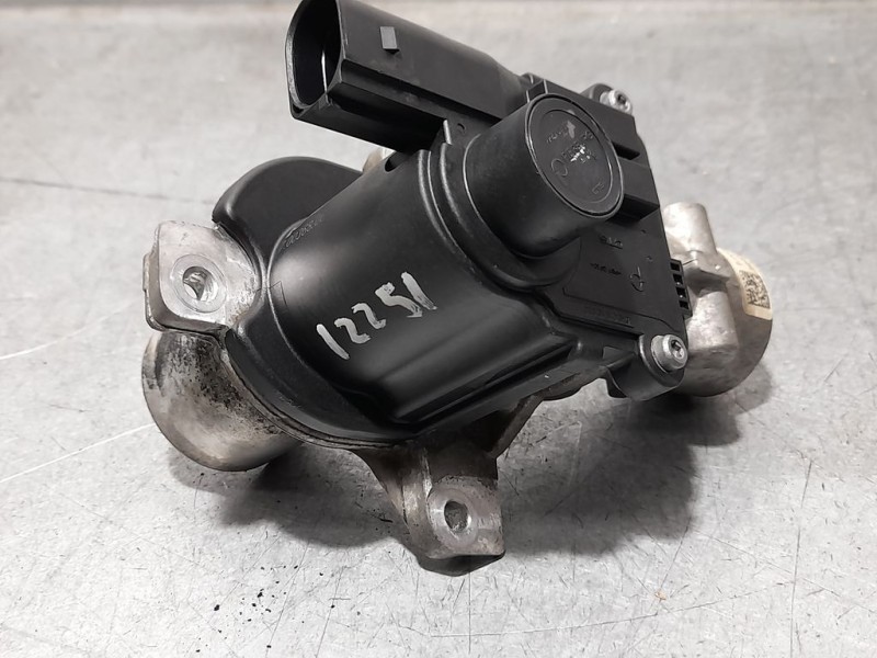 Recambio de valvula egr para renault megane iii coupe dynamique referencia OEM IAM 8200561269E  