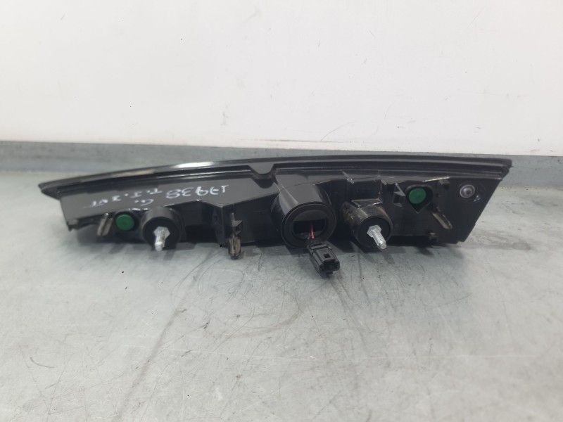 Recambio de piloto trasero izquierdo interior para renault captur ii (hf_) 1.0 tce 90 eco-g (hfm6) referencia OEM IAM 265553268R