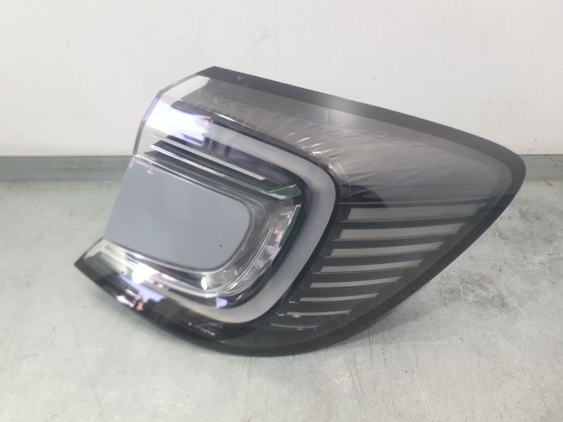Recambio de piloto trasero derecho exterior para renault captur ii (hf_) 1.0 tce 90 eco-g (hfm6) referencia OEM IAM 265504880R  