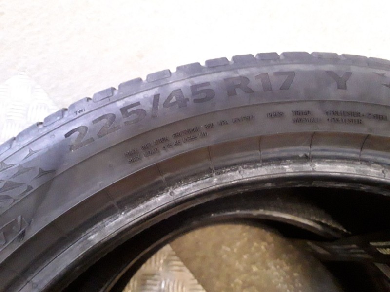 Recambio de neumatico pareja para neumaticos reutilizados - referencia OEM IAM 225451791Y CONTINENTAL 225/45/17/91Y