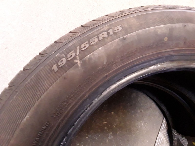 Recambio de neumatico pareja para neumaticos reutilizados - referencia OEM IAM 195551585V ROADSTONE 195/55/15/85V