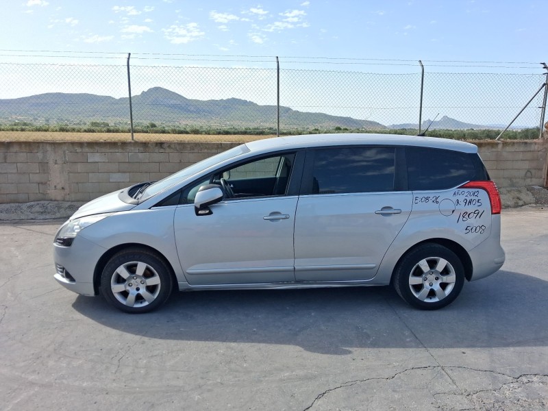 peugeot 5008 (0u_, 0e_) del año 2012