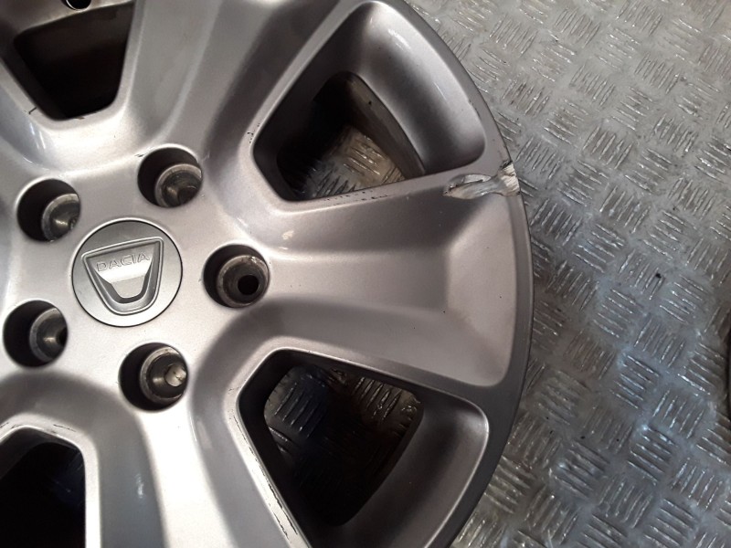 Recambio de juego llantas aluminio para dacia duster (hs_) 1.2 tce 125 referencia OEM IAM 6.5X16 5 TORN ET50 ALUMINIO ROZADAS