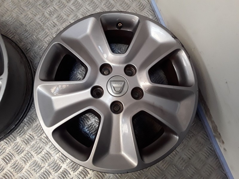 Recambio de juego llantas aluminio para dacia duster (hs_) 1.2 tce 125 referencia OEM IAM 6.5X16 5 TORN ET50 ALUMINIO ROZADAS