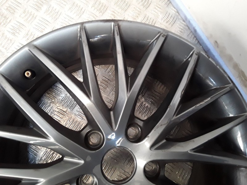 Recambio de juego llantas aluminio para seat leon st (5f8) 1.2 tsi referencia OEM IAM 7X17 5 TORN ET40 ALUMINIO ROZADAS