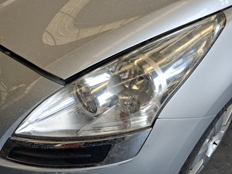 Recambio de faro izquierdo para peugeot 5008 (0u_, 0e_) 1.6 hdi referencia OEM IAM 6208N9  