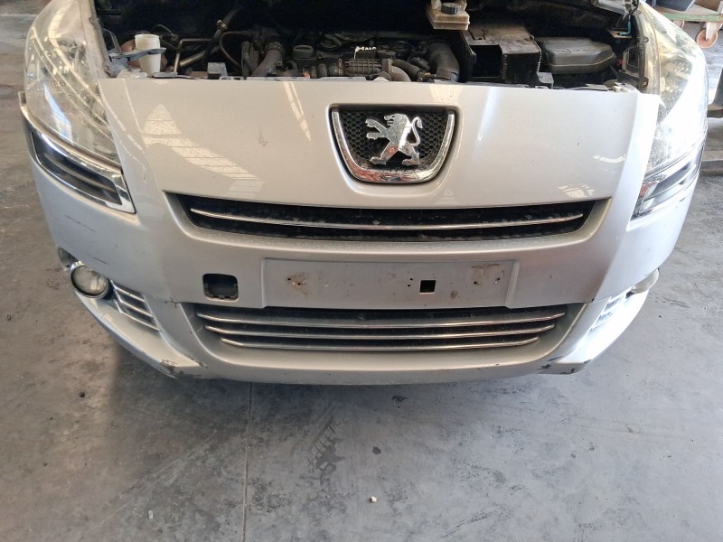 Recambio de paragolpes delantero para peugeot 5008 (0u_, 0e_) 1.6 hdi referencia OEM IAM 7401SS ROZADO TOCADO 