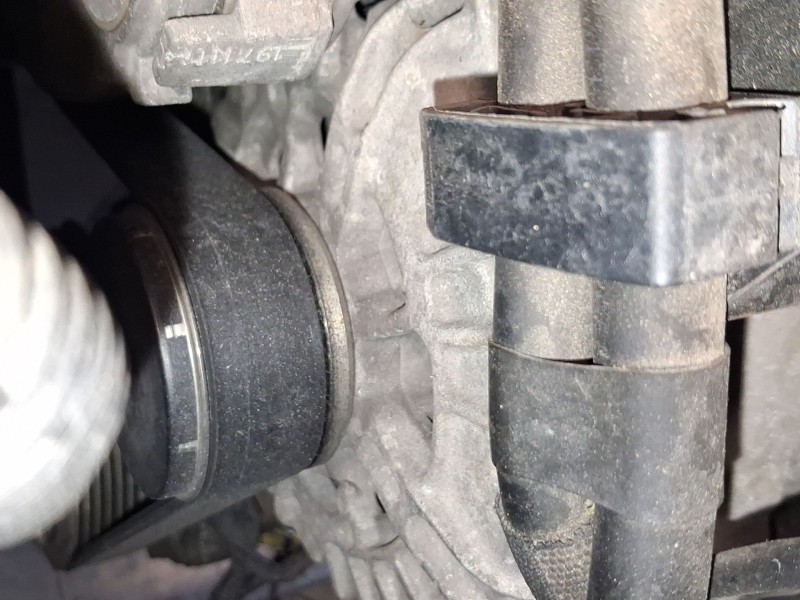 Recambio de alternador para peugeot 5008 (0u_, 0e_) 1.6 hdi referencia OEM IAM 9678048880 5702J9 