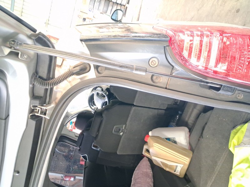 Recambio de amortiguadores maletero / porton para peugeot 5008 (0u_, 0e_) 1.6 hdi referencia OEM IAM 8731V2  