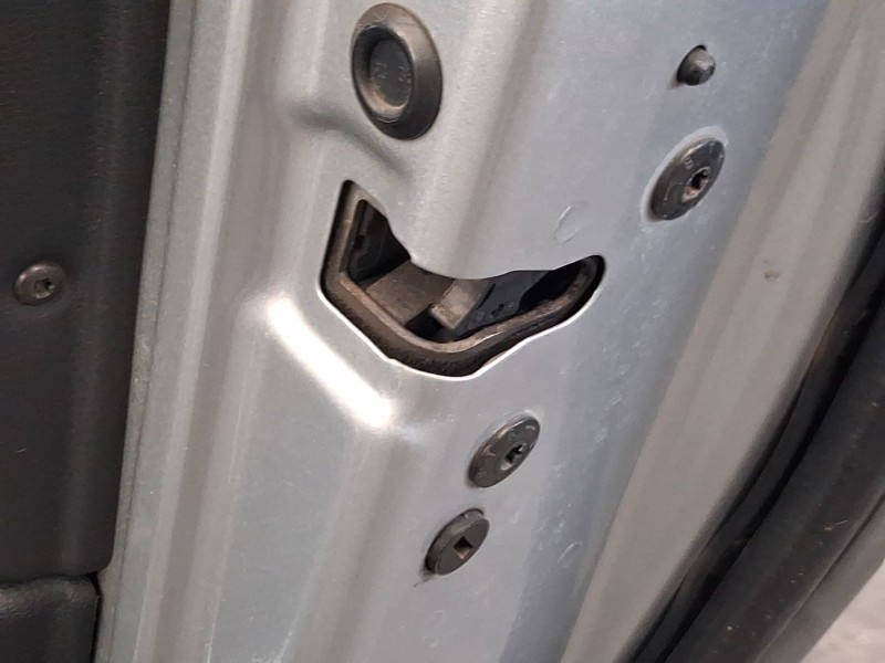 Recambio de cerradura puerta trasera derecha para peugeot 5008 (0u_, 0e_) 1.6 hdi referencia OEM IAM 9800624180  