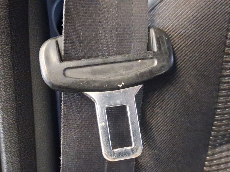 Recambio de cinturon seguridad trasero derecho para peugeot 5008 (0u_, 0e_) 1.6 hdi referencia OEM IAM 8975SJ  