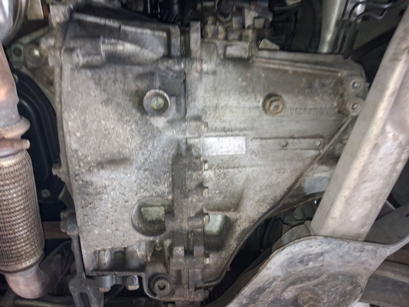 Recambio de caja cambios para peugeot 5008 (0u_, 0e_) 1.6 hdi referencia OEM IAM 20CA07 2231E6 2232F3