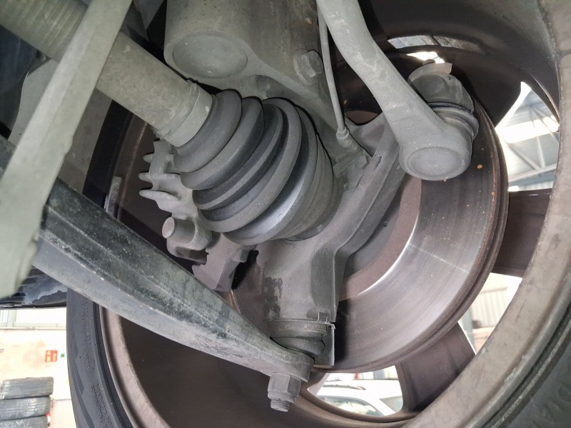 Recambio de mangueta delantera derecha para peugeot 5008 (0u_, 0e_) 1.6 hdi referencia OEM IAM 1606631080  