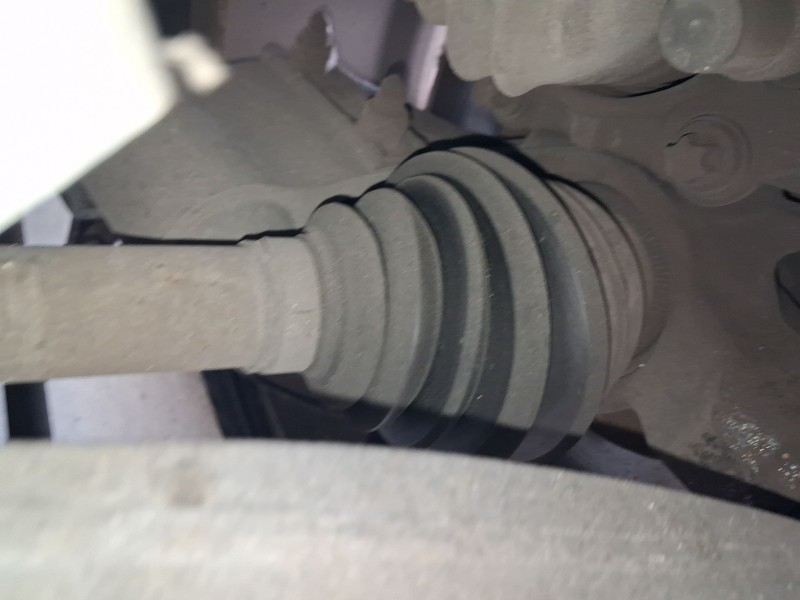 Recambio de transmision delantera izquierda para peugeot 5008 (0u_, 0e_) 1.6 hdi referencia OEM IAM 3272PZ  